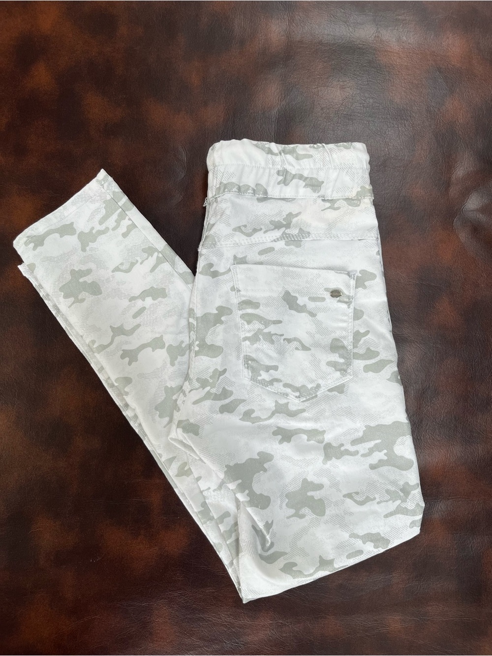 Flog Shely Drawstring Camo Joggers White/Grey Tapered Fit EUC Pull On SZ 26
